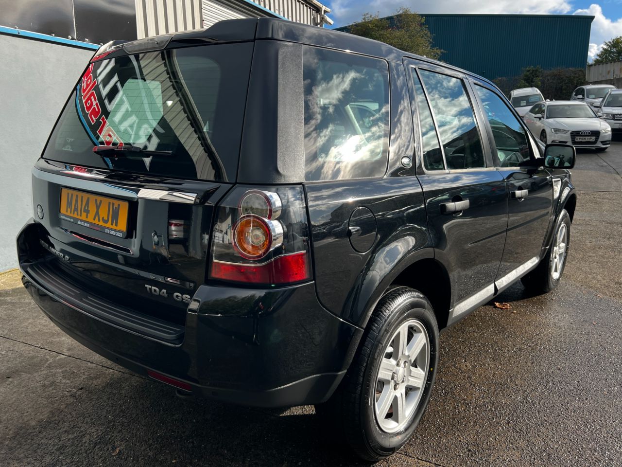 2014 LAND ROVER FREELANDER 2.2 TD4 GS SUV 5dr Diesel CommandShift 4WD Euro 5 (150 ps) - vehicle photo 6 for sale on PureCar