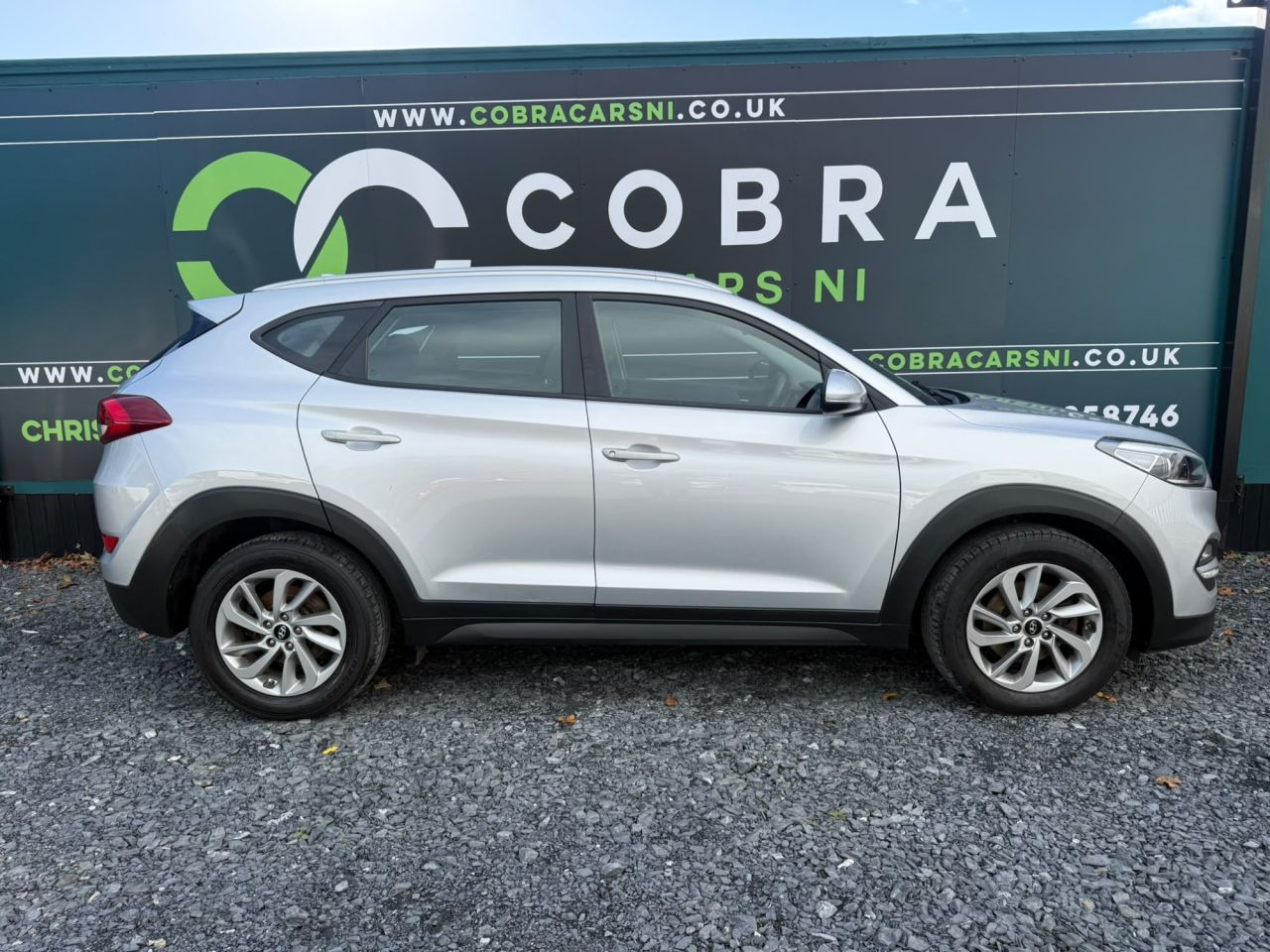 2017 HYUNDAI TUCSON 1.7 CRDi Blue Drive SE Nav SUV 5dr Diesel Manual Euro 6 (s/s) (116 ps) - vehicle photo 3 for sale on PureCar