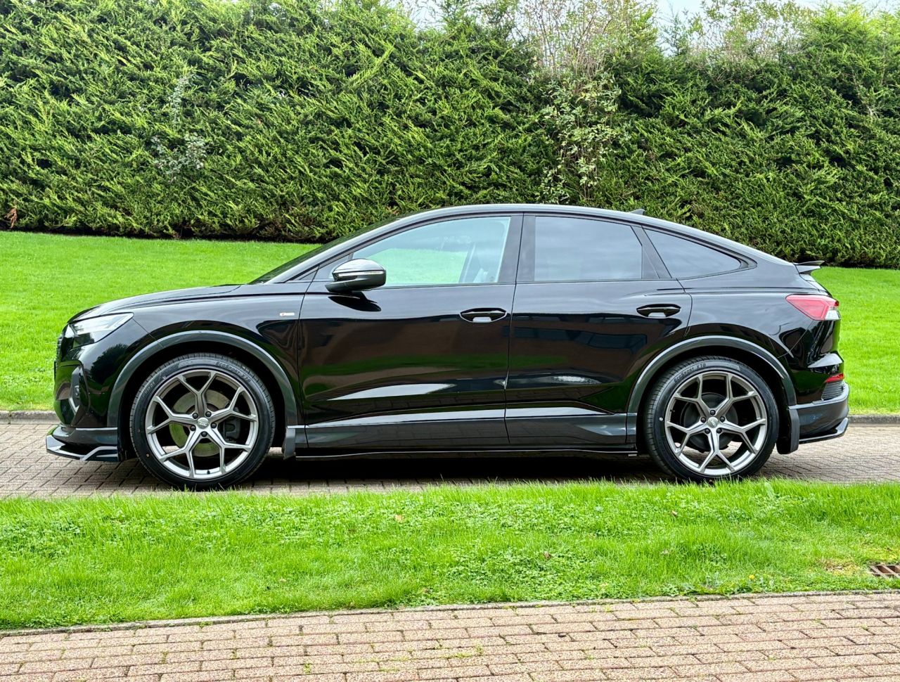 2023 AUDI Q4 E-TRON 40 Black Edition Sportback 5dr Electric Auto 82kWh (204 ps) - vehicle photo 8 for sale on PureCar