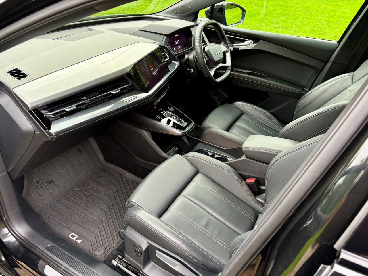 2023 AUDI Q4 E-TRON 40 Black Edition Sportback 5dr Electric Auto 82kWh (204 ps) - vehicle photo 11 for sale on PureCar