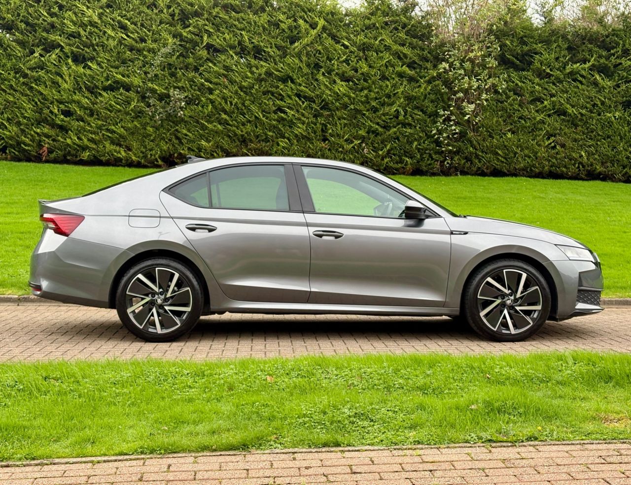 2026 SKODA OCTAVIA 2.0 TDI SportLine Hatchback 5dr Diesel DSG Euro 6 (s/s) (150 ps) - vehicle photo 7 for sale on PureCar
