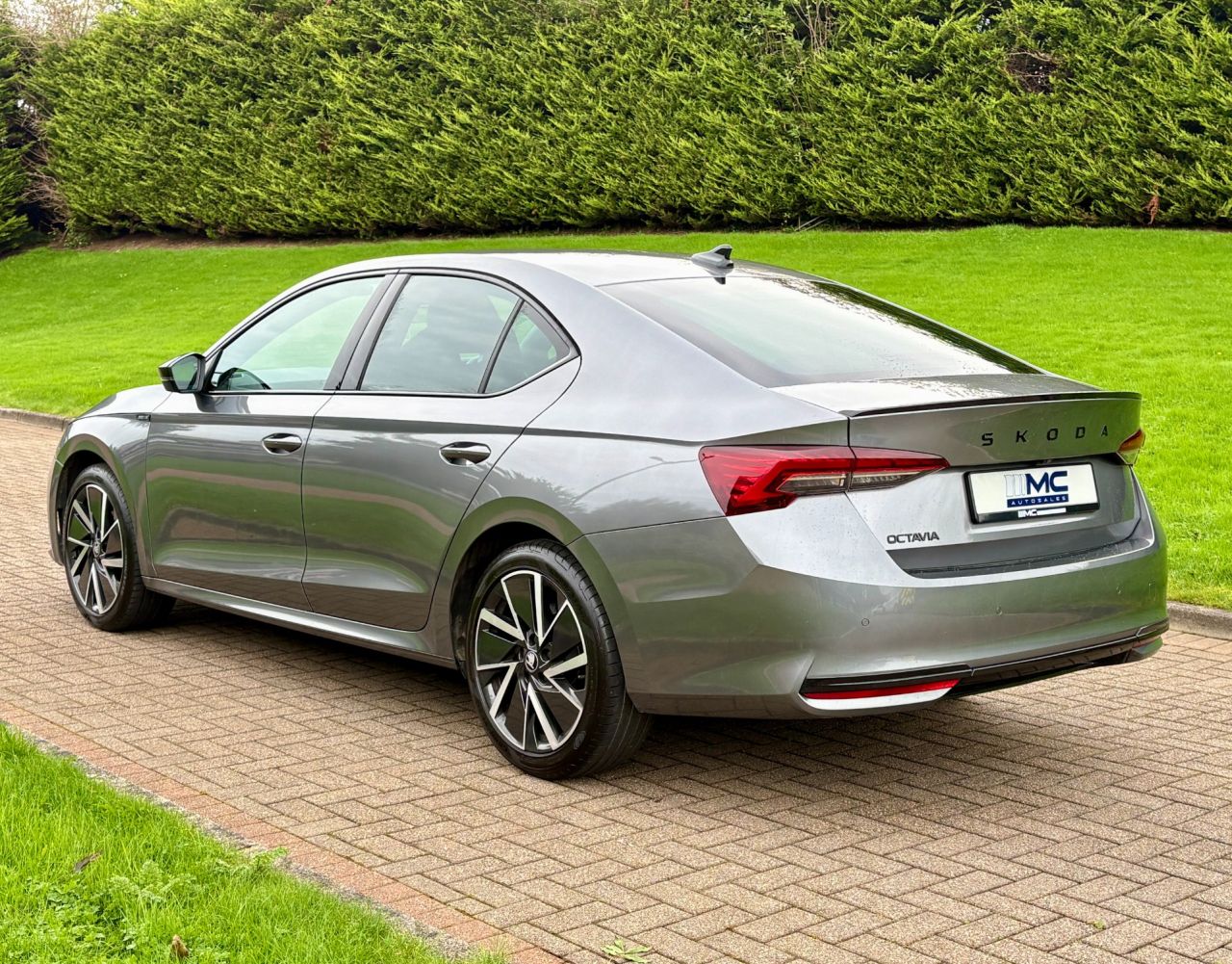 2026 SKODA OCTAVIA 2.0 TDI SportLine Hatchback 5dr Diesel DSG Euro 6 (s/s) (150 ps) - vehicle photo 4 for sale on PureCar