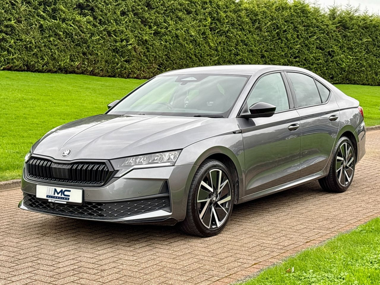 2026 SKODA OCTAVIA 2.0 TDI SportLine Hatchback 5dr Diesel DSG Euro 6 (s/s) (150 ps) - vehicle photo 2 for sale on PureCar