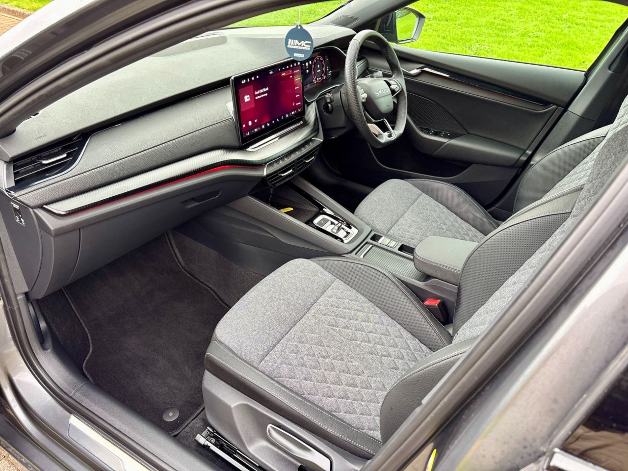 2026 SKODA OCTAVIA 2.0 TDI SportLine Hatchback 5dr Diesel DSG Euro 6 (s/s) (150 ps) - vehicle photo 11 for sale on PureCar
