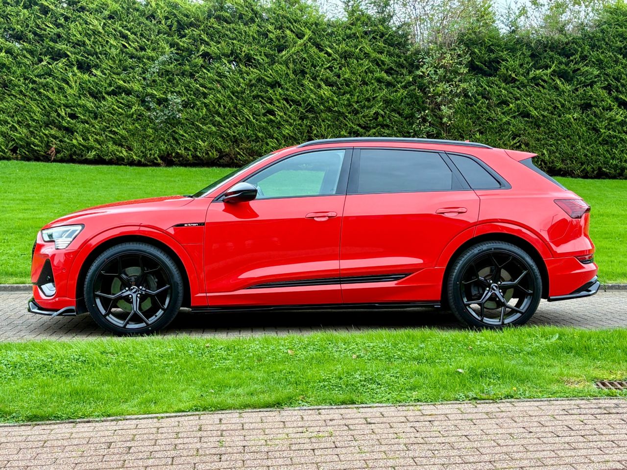 2021 AUDI E-TRON 55 Black Edition SUV 5dr Electric Auto quattro 95kWh (408 ps) - vehicle photo 8 for sale on PureCar