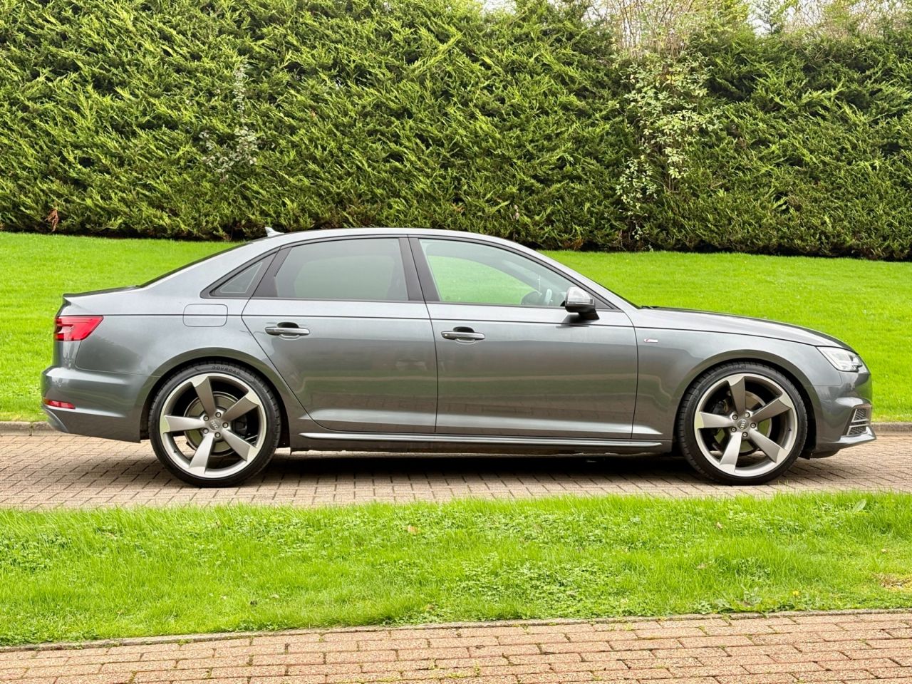 2016 AUDI A4 2.0 TDI S line Saloon 4dr Diesel S Tronic Euro 6 (s/s) (150 ps) - vehicle photo 7 for sale on PureCar