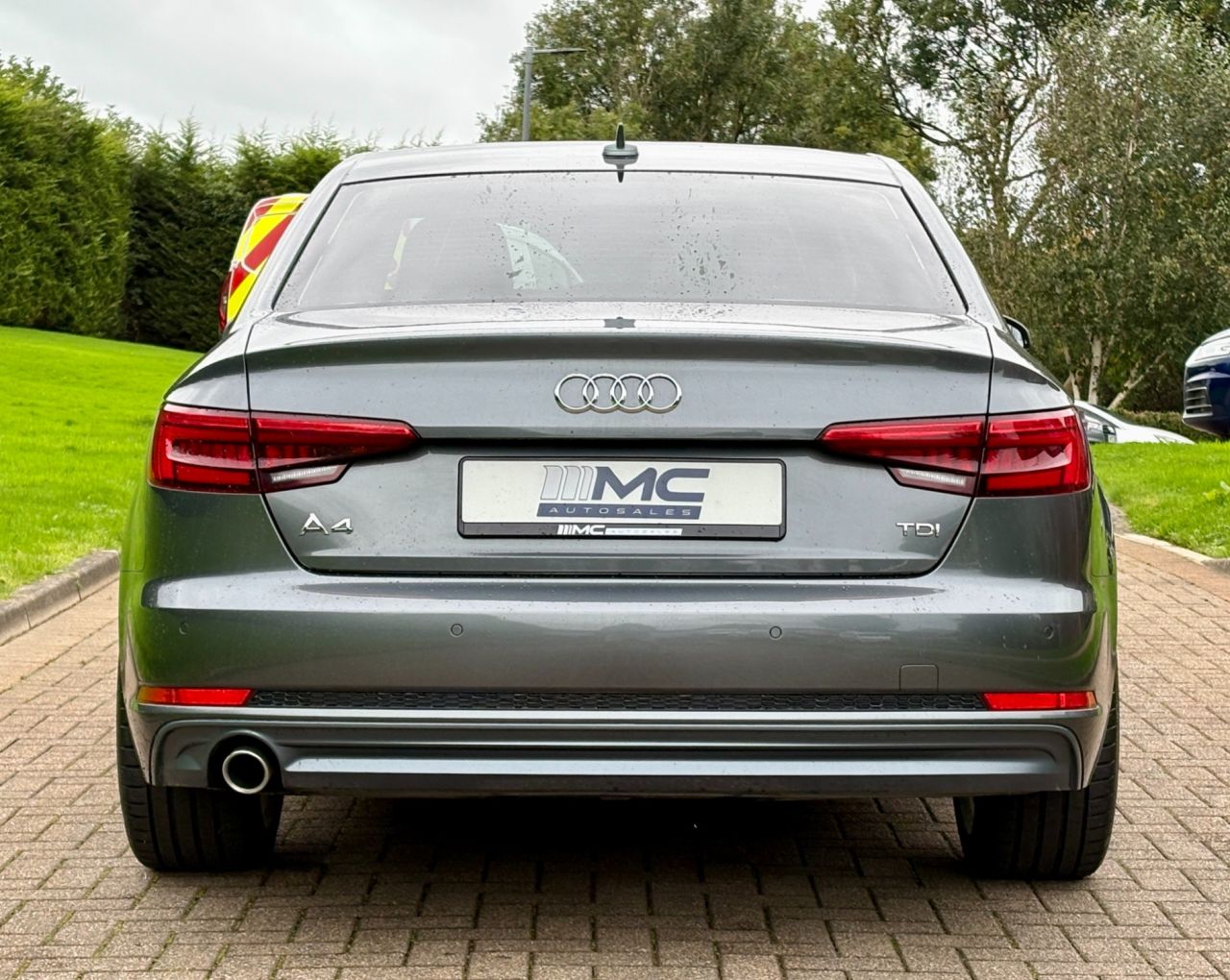 2016 AUDI A4 2.0 TDI S line Saloon 4dr Diesel S Tronic Euro 6 (s/s) (150 ps) - vehicle photo 9 for sale on PureCar