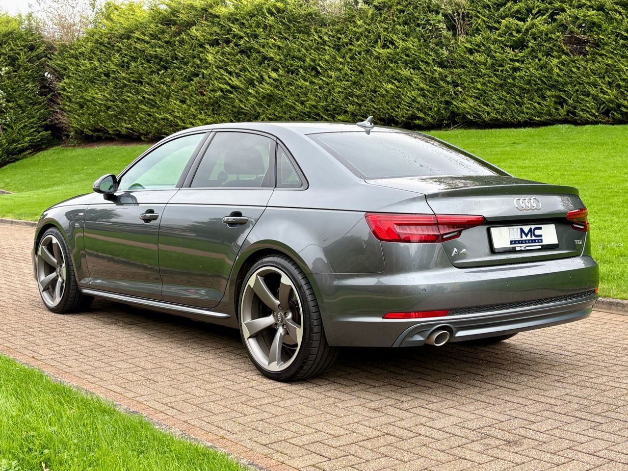2016 AUDI A4 2.0 TDI S line Saloon 4dr Diesel S Tronic Euro 6 (s/s) (150 ps) - vehicle photo 4 for sale on PureCar