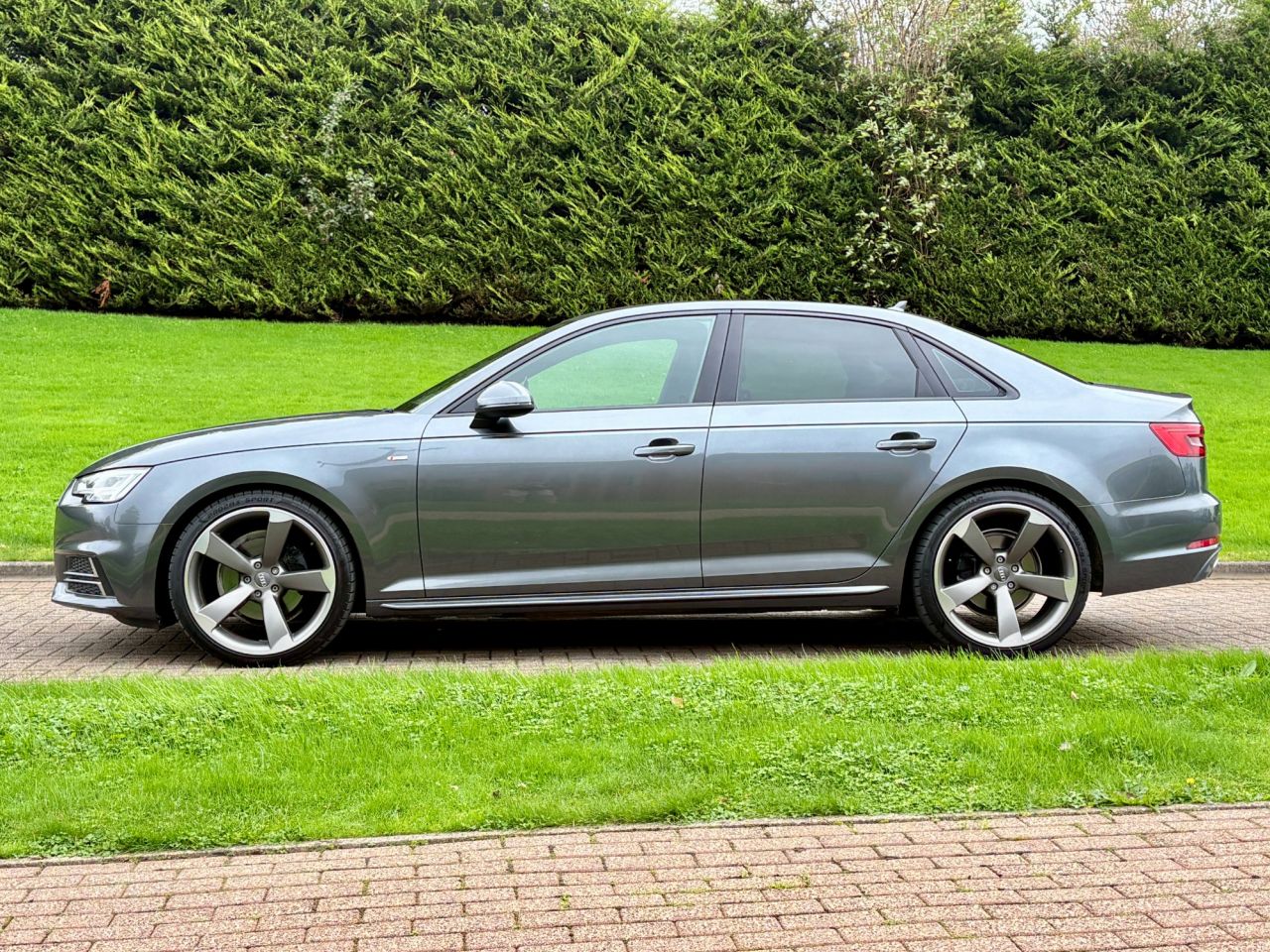2016 AUDI A4 2.0 TDI S line Saloon 4dr Diesel S Tronic Euro 6 (s/s) (150 ps) - vehicle photo 8 for sale on PureCar