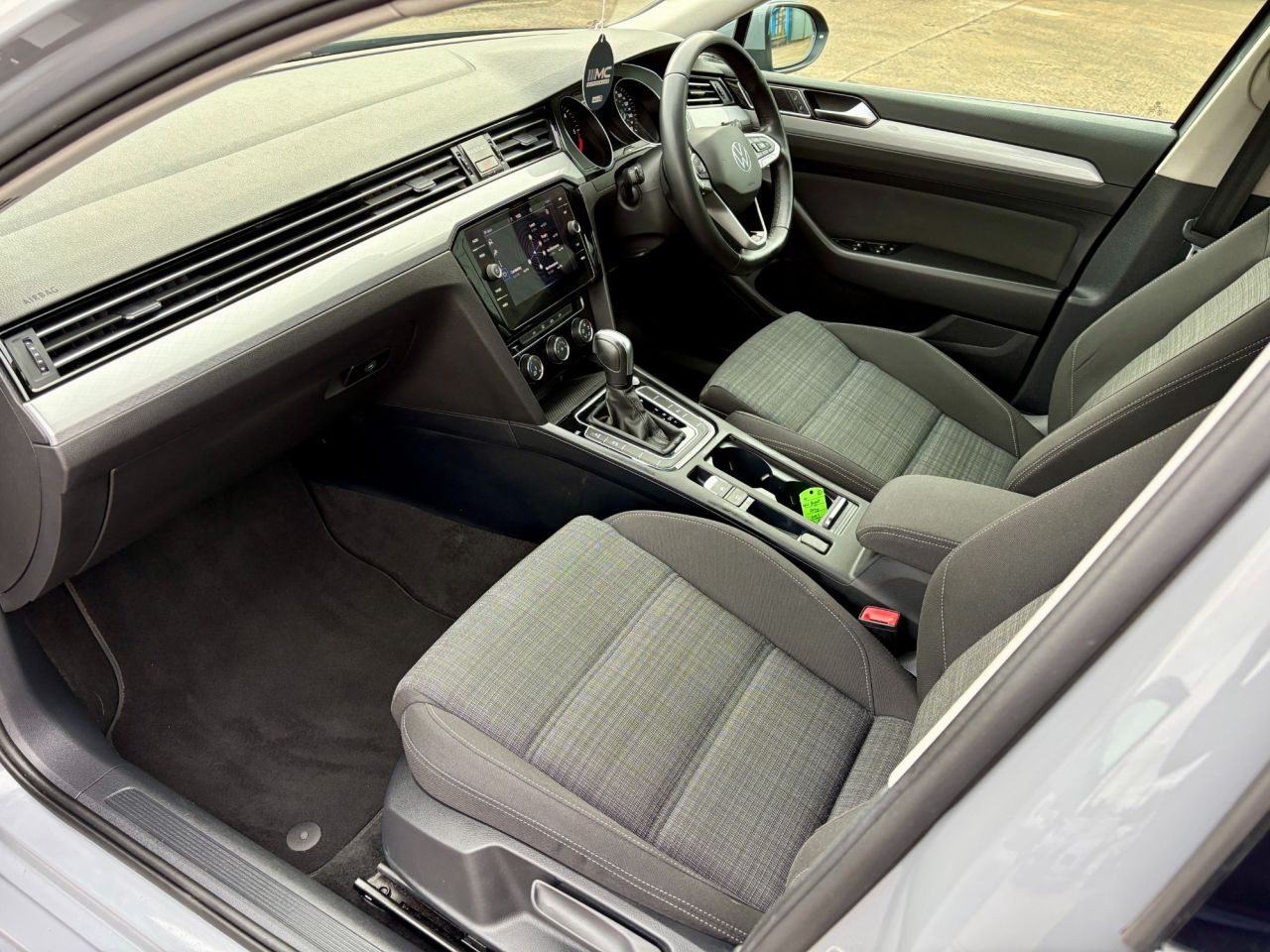 2022 VOLKSWAGEN PASSAT 2.0 TDI EVO SE Nav Estate 5dr Diesel DSG Euro 6 (s/s) (150 ps) - vehicle photo 11 for sale on PureCar