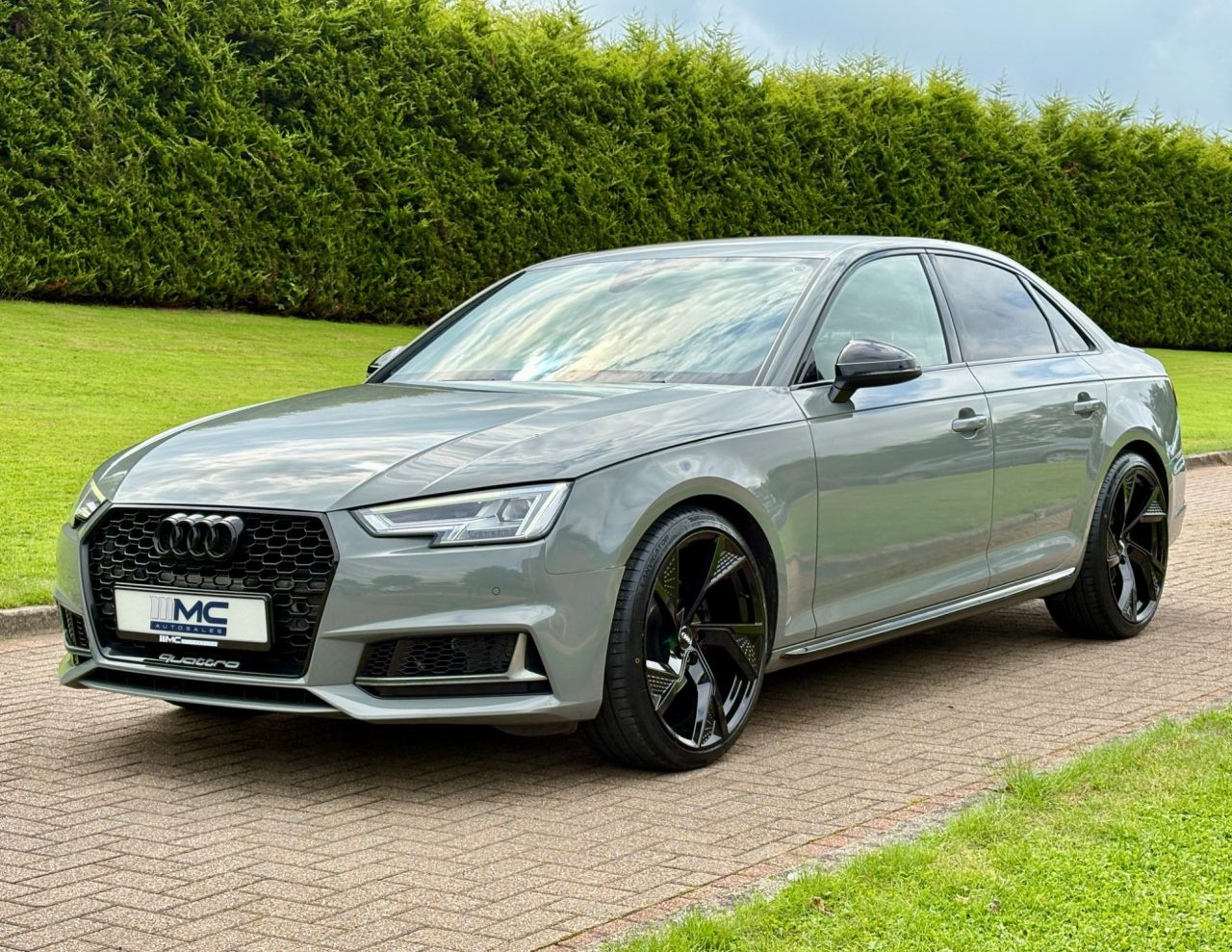 2018 AUDI A4 1.4 TFSI Black Edition Saloon 4dr Petrol Manual Euro 6 (s/s) (150 ps) - vehicle photo 2 for sale on PureCar