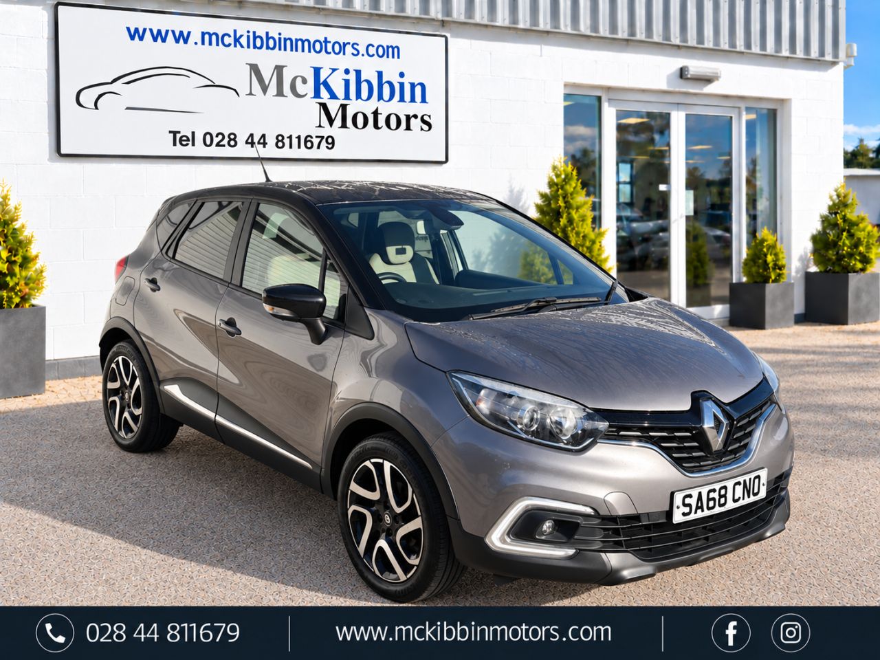 2018 RENAULT CAPTUR TCE Iconic - vehicle photo 2 for sale on PureCar