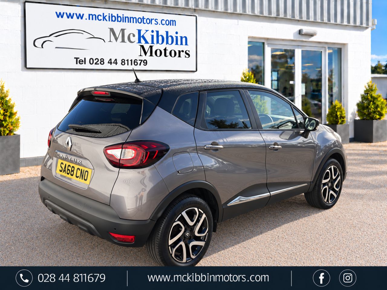 2018 RENAULT CAPTUR TCE Iconic - vehicle photo 3 for sale on PureCar