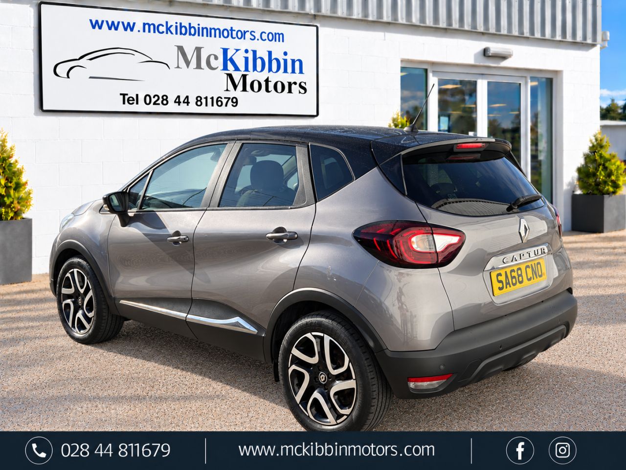 2018 RENAULT CAPTUR TCE Iconic - vehicle photo 6 for sale on PureCar