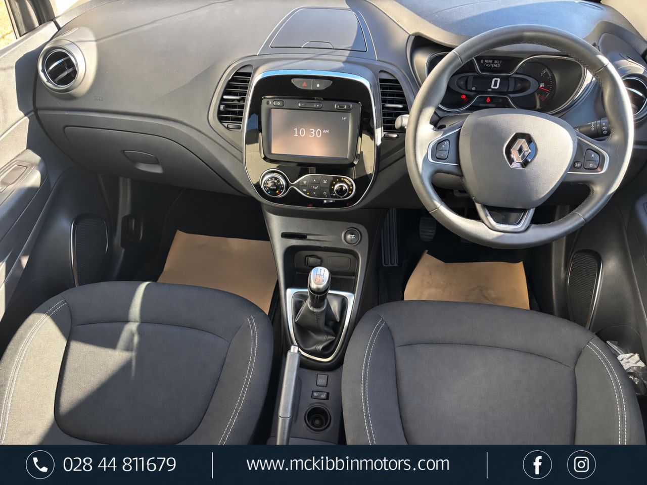 2018 RENAULT CAPTUR TCE Iconic - vehicle photo 8 for sale on PureCar