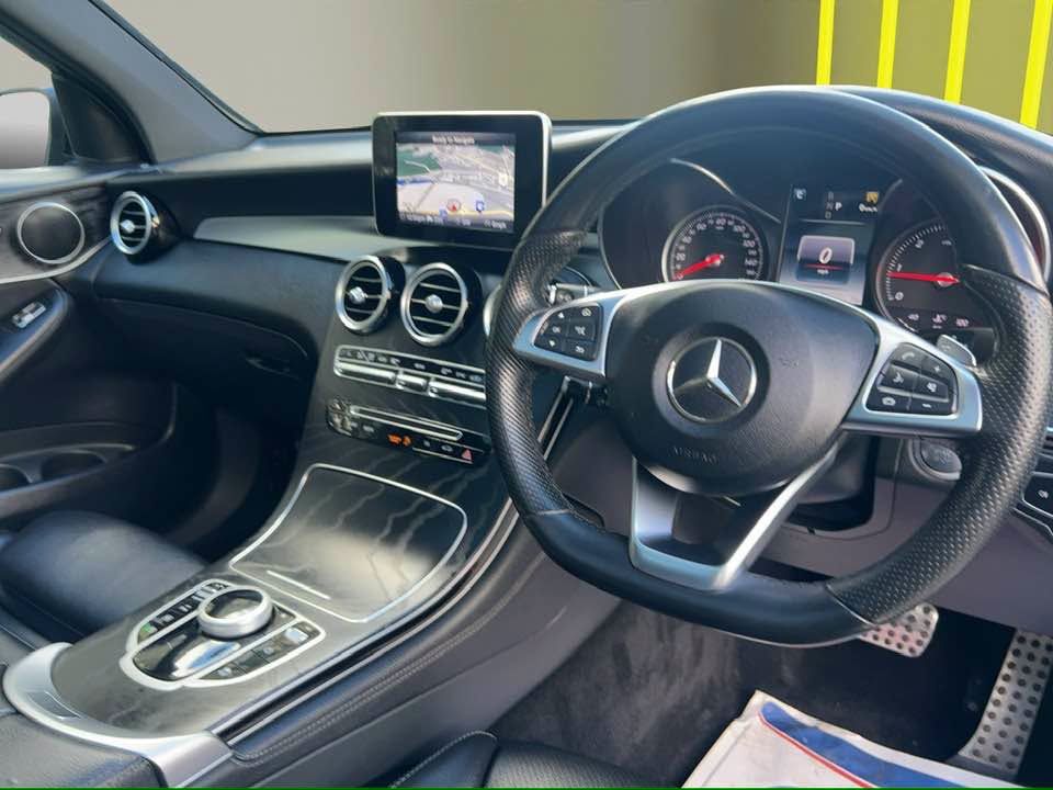 2018 MERCEDES GLC 2.1 GLC250d AMG Line (Premium) SUV 5dr Diesel G-Tronic 4MATIC Euro 6 (s/s) - vehicle photo 9 for sale on PureCar