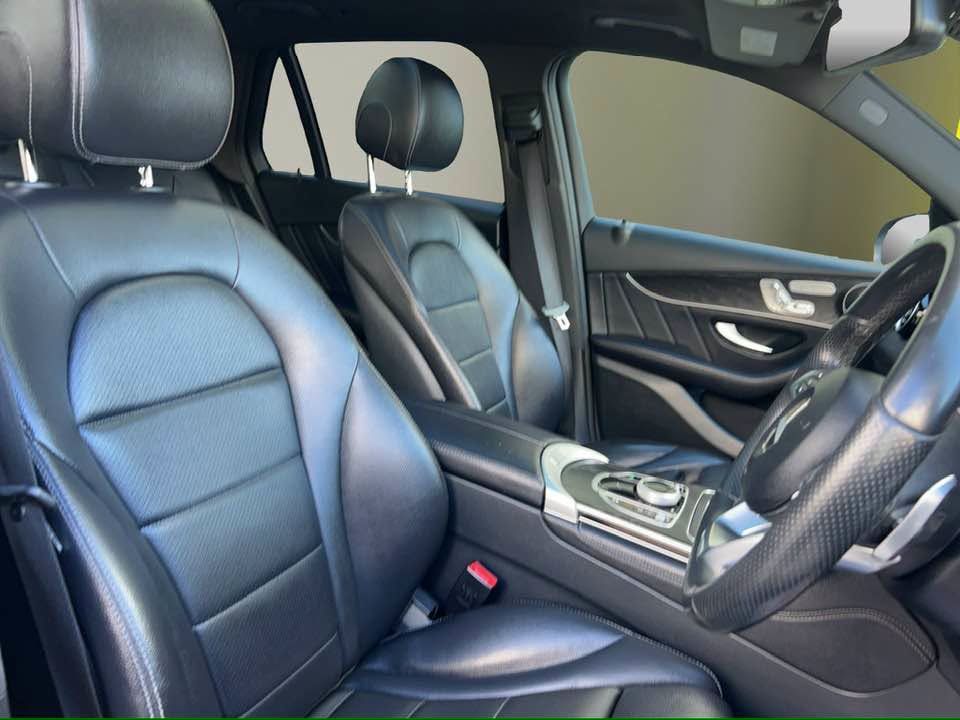 2018 MERCEDES GLC 2.1 GLC250d AMG Line (Premium) SUV 5dr Diesel G-Tronic 4MATIC Euro 6 (s/s) - vehicle photo 10 for sale on PureCar