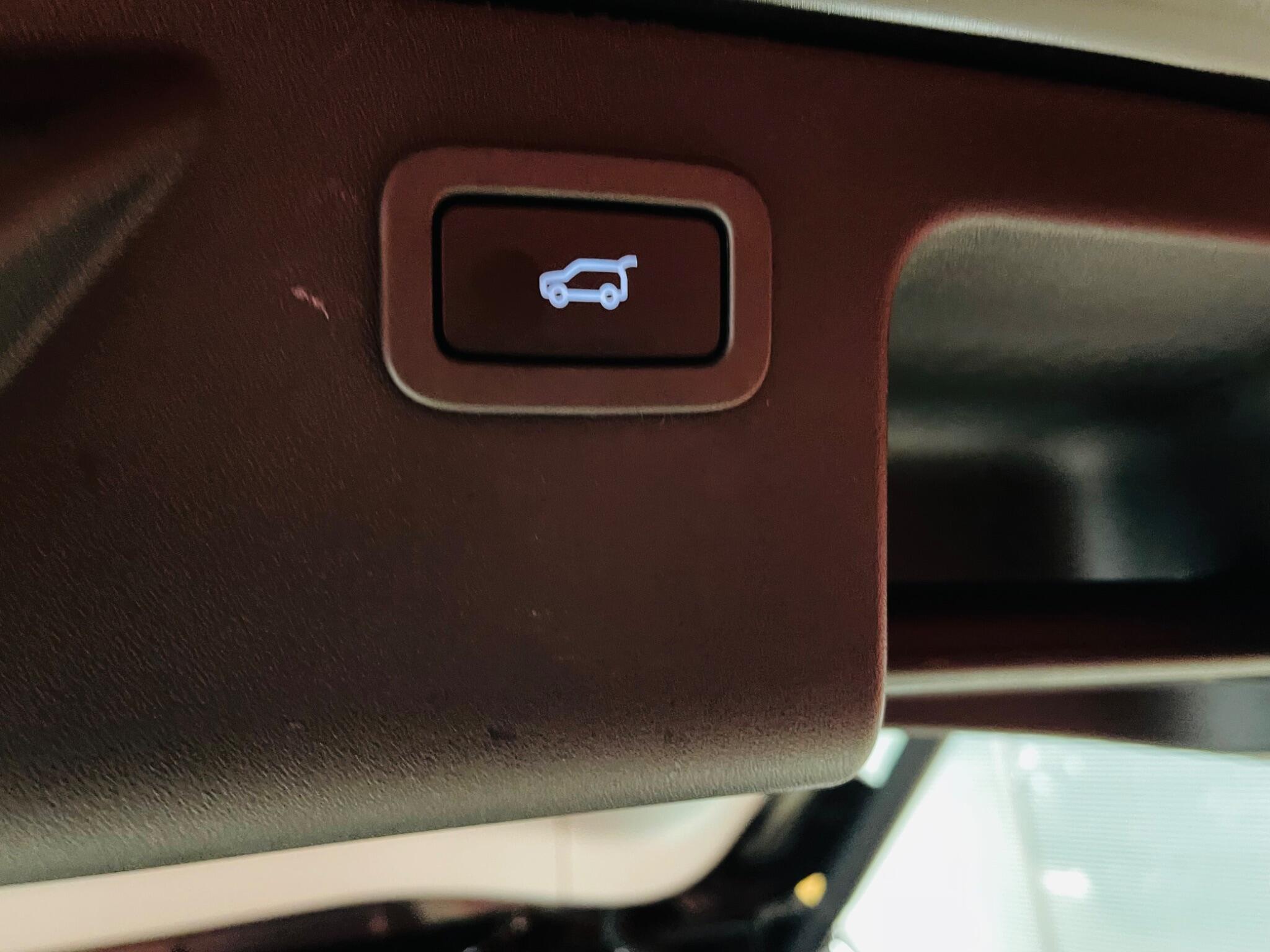 2018 18 LAND ROVER DISCOVERY SPORT