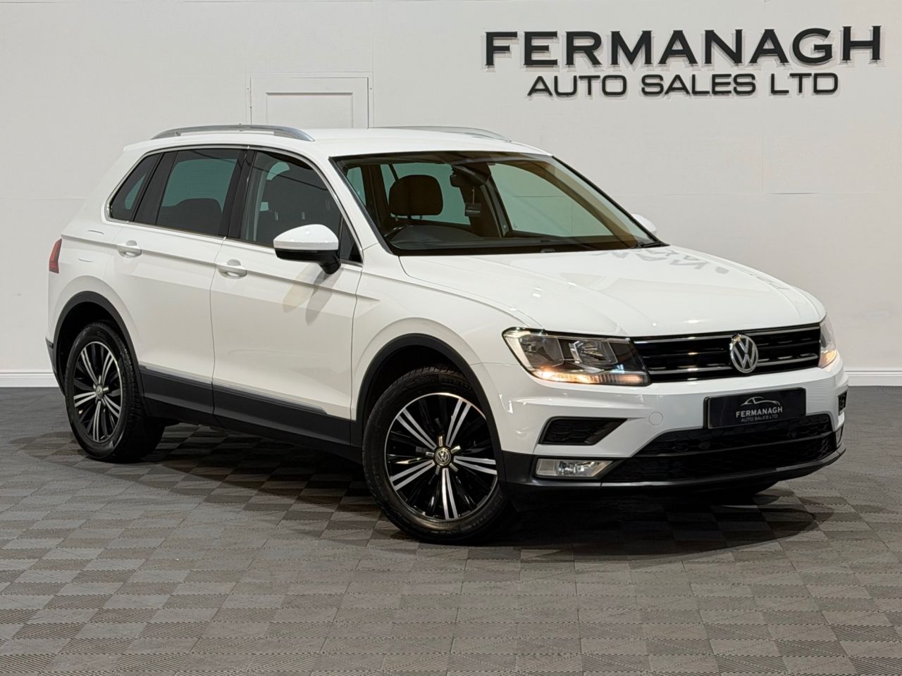 VOLKSWAGEN TIGUAN 2017