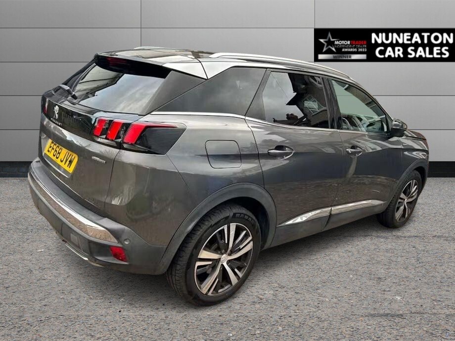 2019 Peugeot 3008 — image 2