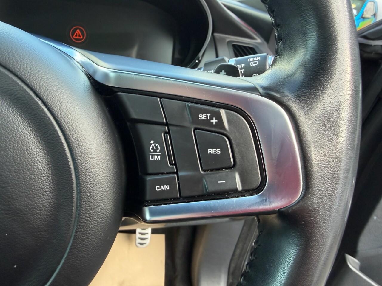 2019 JAGUAR E-PACE 2.0 D150 Chequered Flag SUV 5dr Diesel Auto AWD Euro 6 (s/s) (150 ps) ONLY - vehicle photo 31 for sale on PureCar
