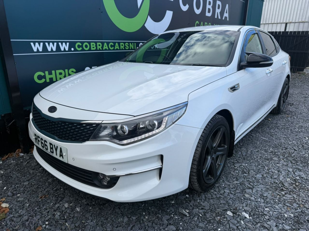 2017 KIA OPTIMA 1.7 CRDi 3 Saloon 4dr Diesel DCT Euro 6 (s/s) (139 bhp) - vehicle photo 6 for sale on PureCar