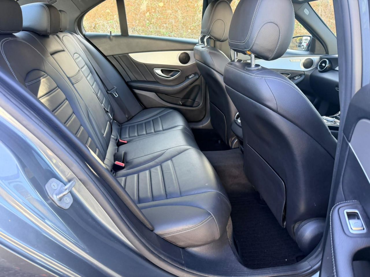 2019 MERCEDES C CLASS 2.0 C220d AMG Line Saloon 4dr Diesel G-Tronic+ Euro 6 (s/s) (194 ps) - vehicle photo 12 for sale on PureCar