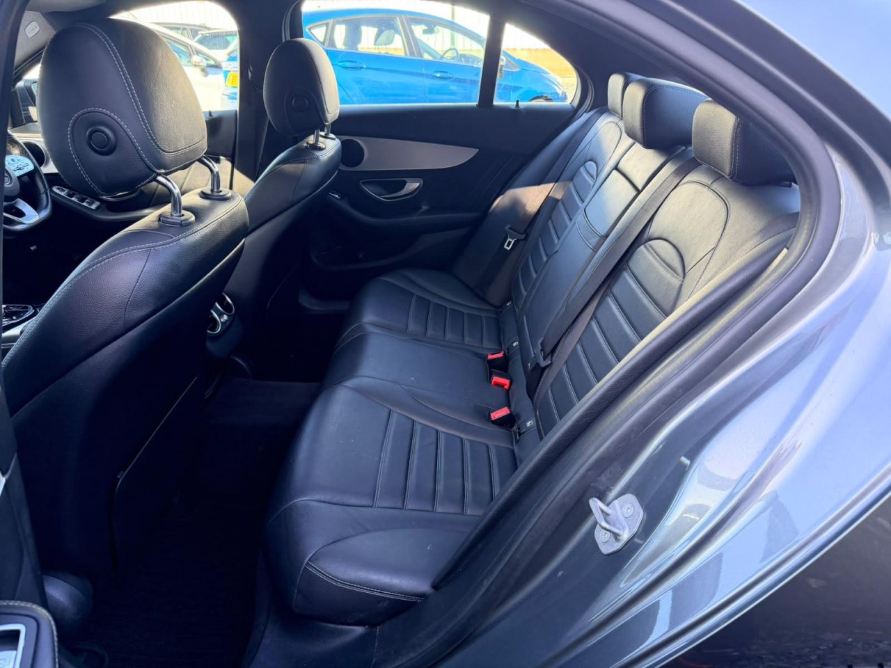 2019 MERCEDES C CLASS 2.0 C220d AMG Line Saloon 4dr Diesel G-Tronic+ Euro 6 (s/s) (194 ps) - vehicle photo 13 for sale on PureCar