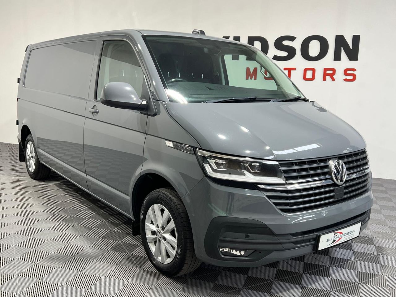 VOLKSWAGEN TRANSPORTER 2023