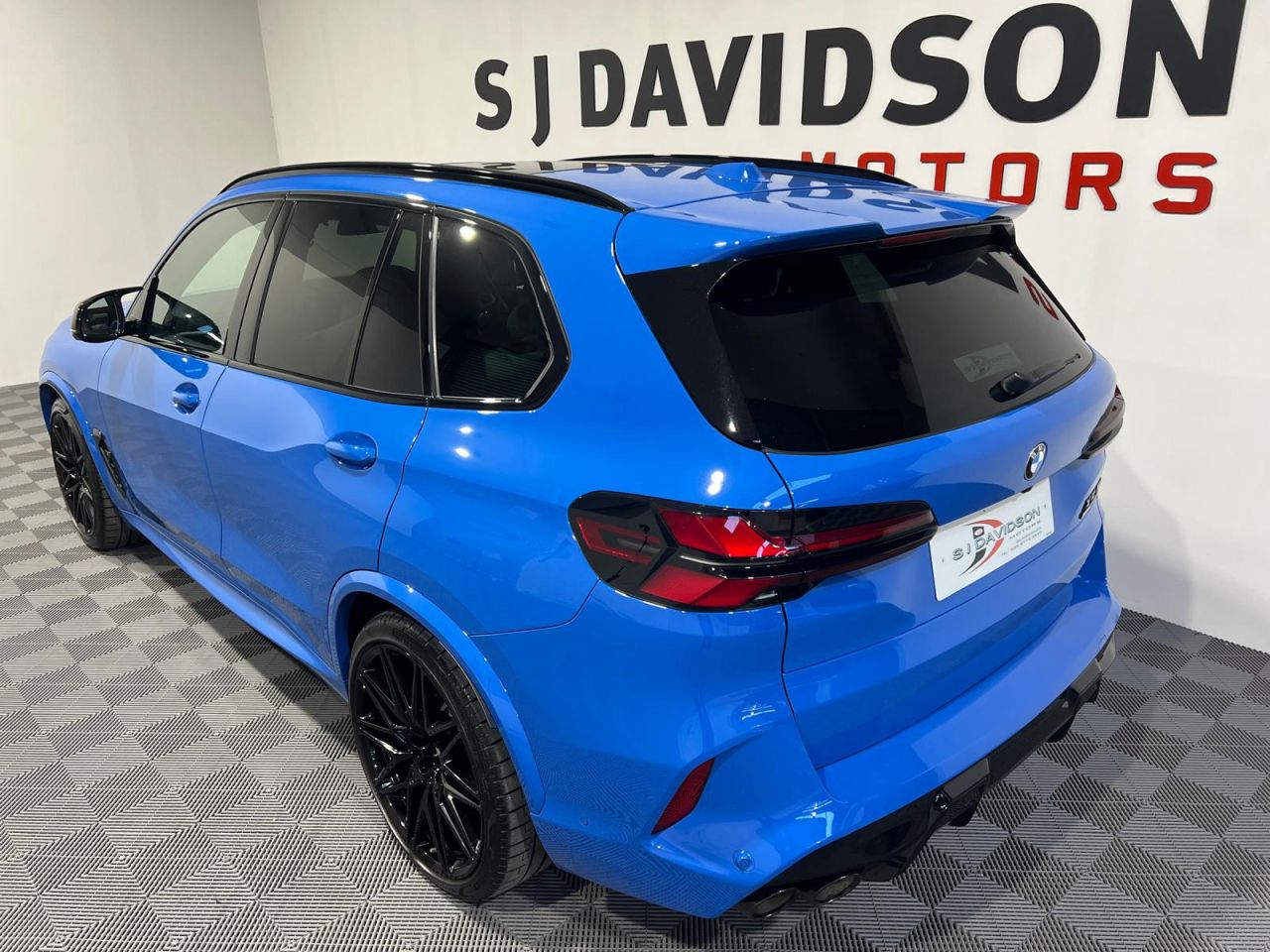 2026 BMW X5 M 4.4i V8 Competition SUV 5dr Petrol Hybrid Steptronic xDrive Euro 6 (s/s) (6 - vehicle photo 2 for sale on PureCar