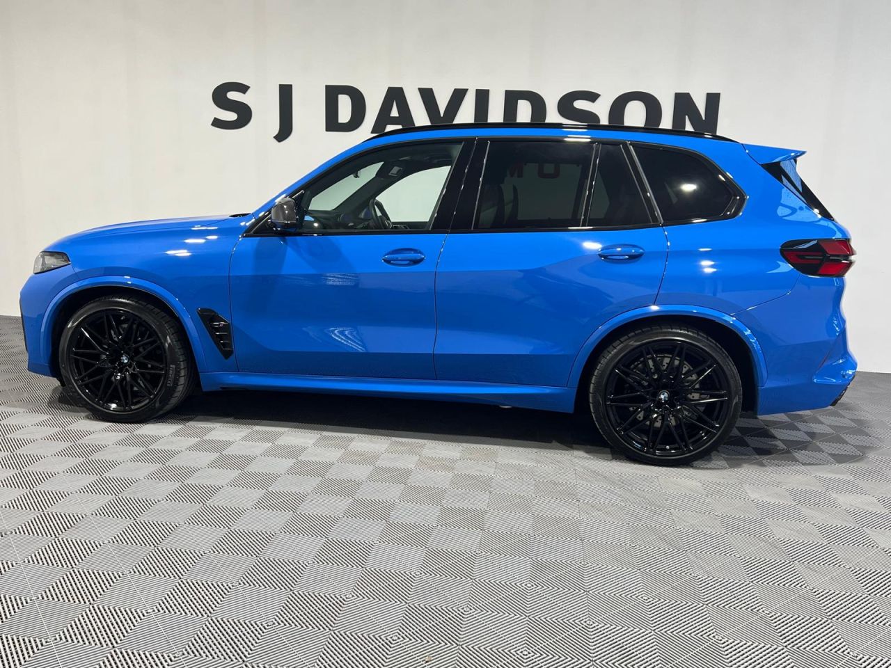 2026 BMW X5 M 4.4i V8 Competition SUV 5dr Petrol Hybrid Steptronic xDrive Euro 6 (s/s) (6 - vehicle photo 12 for sale on PureCar