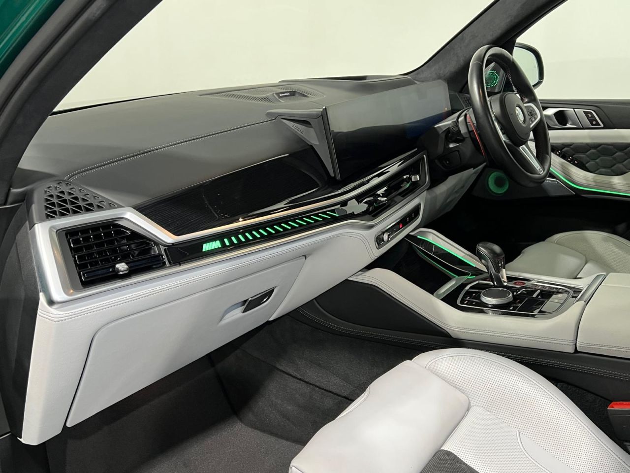 2023 BMW X5 M 4.4i V8 Competition SUV 5dr Petrol Hybrid Steptronic xDrive Euro 6 (s/s) (6 - vehicle photo 4 for sale on PureCar