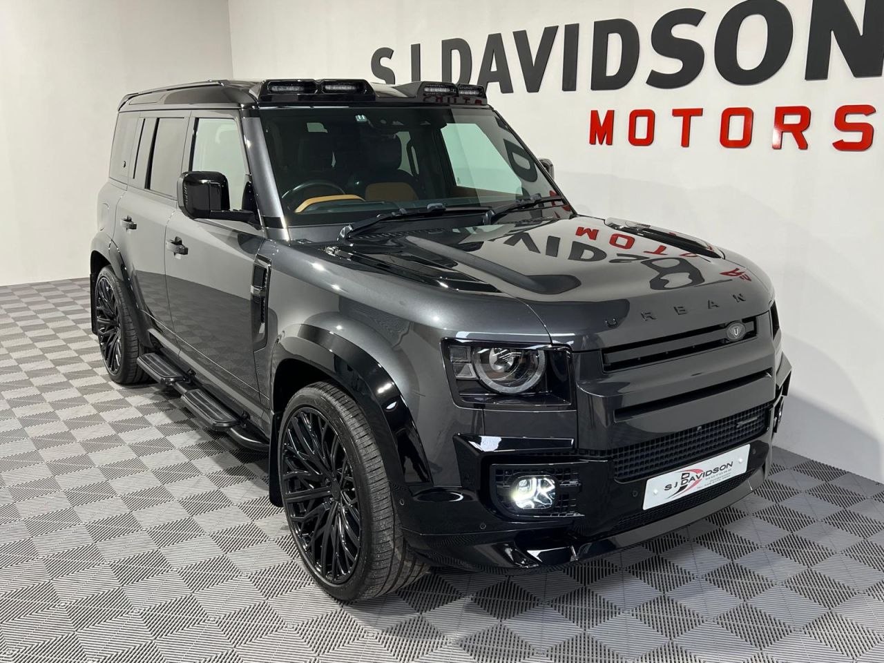 2023 LAND ROVER DEFENDER 110 3.0 D250 MHEV X-Dynamic HSE SUV 5dr Diesel Auto 4WD Euro 6 (s/s) (250 ps) 7 - vehicle photo 9 for sale on PureCar