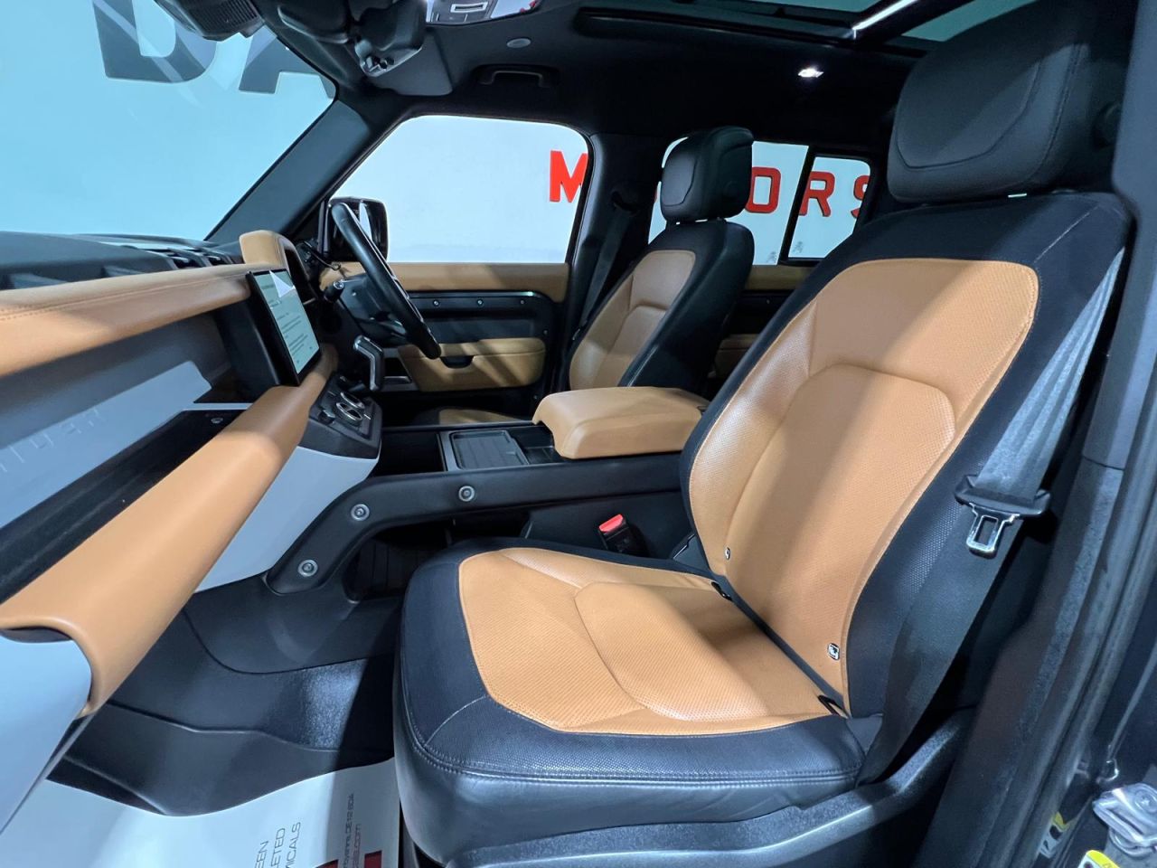 2023 LAND ROVER DEFENDER 110 3.0 D250 MHEV X-Dynamic HSE SUV 5dr Diesel Auto 4WD Euro 6 (s/s) (250 ps) 7 - vehicle photo 5 for sale on PureCar