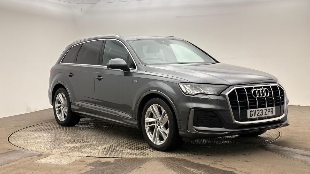 AUDI Q7 2023