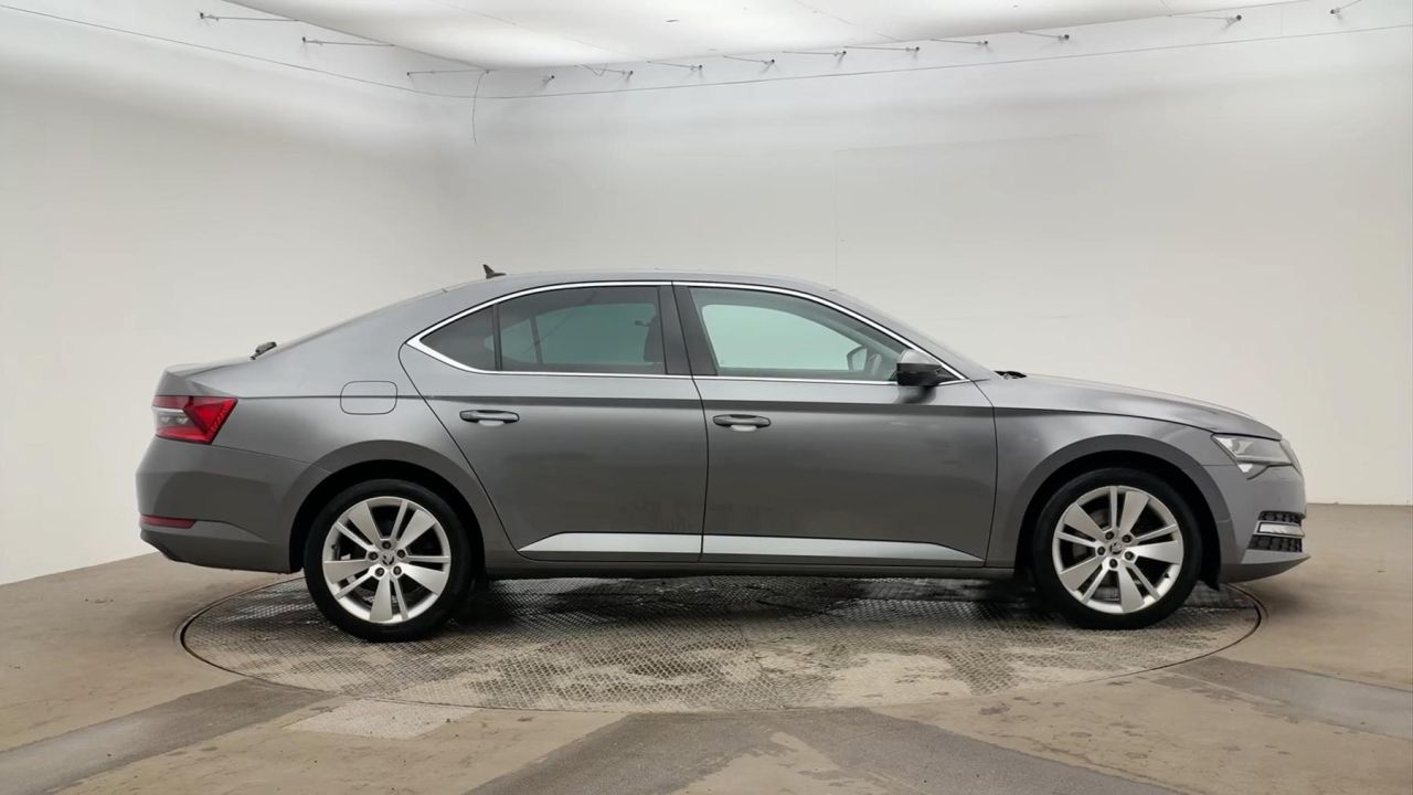 2022 SKODA SUPERB 2.0 TDI SE L Hatchback 5dr Diesel DSG Euro 6 (s/s) (150 ps) - vehicle photo 4 for sale on PureCar