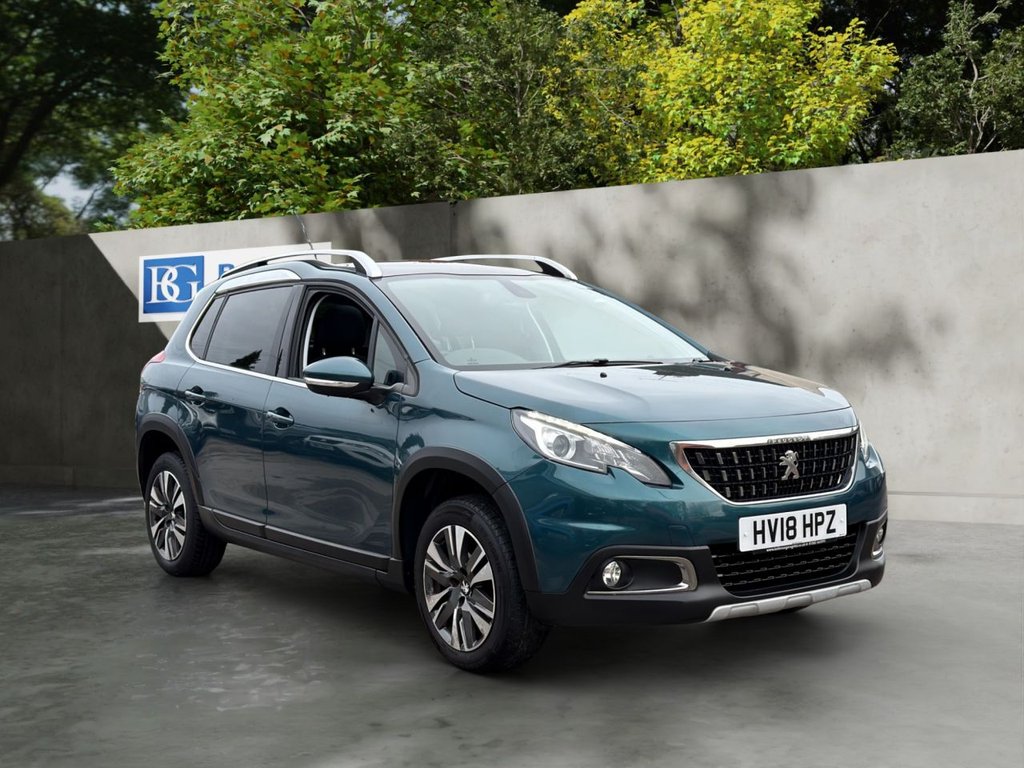 Green 2018 Peugeot 2008 Estate Front-wheel drive Manual