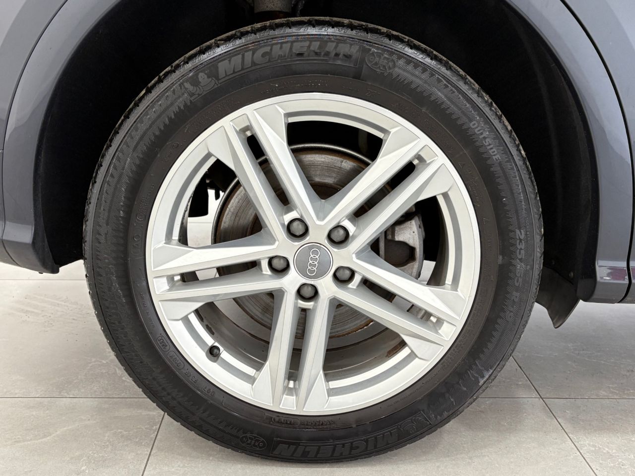 2019 AUDI Q5 S Line - vehicle photo 17 for sale on PureCar