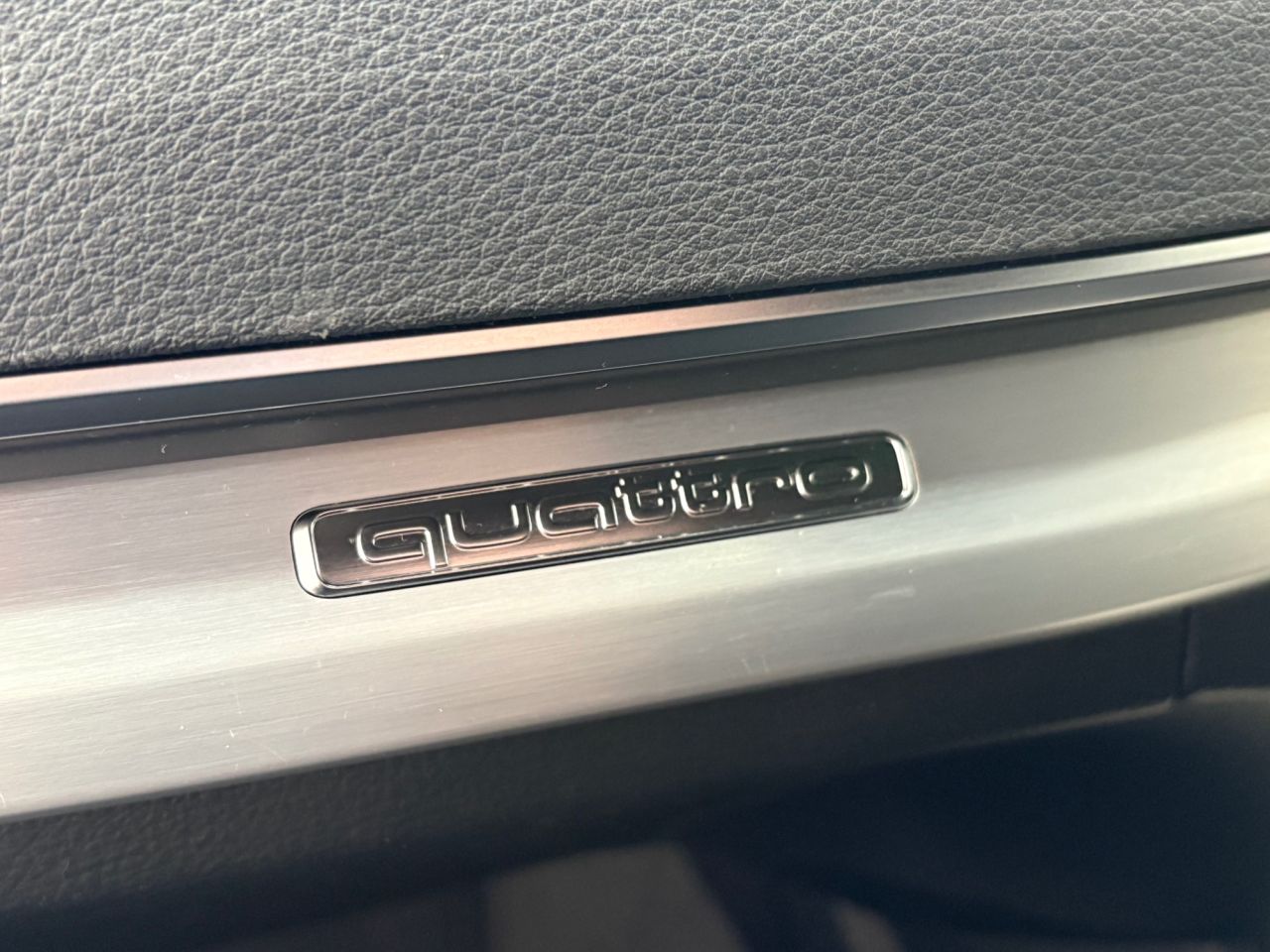 2019 AUDI Q5 S Line - vehicle photo 28 for sale on PureCar