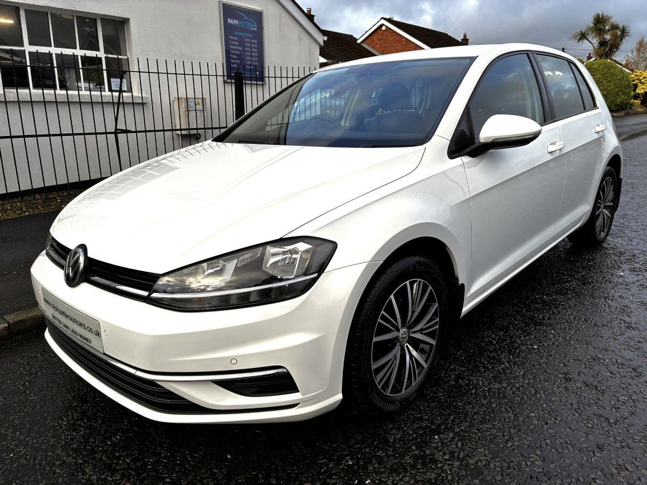 VOLKSWAGEN GOLF 2017