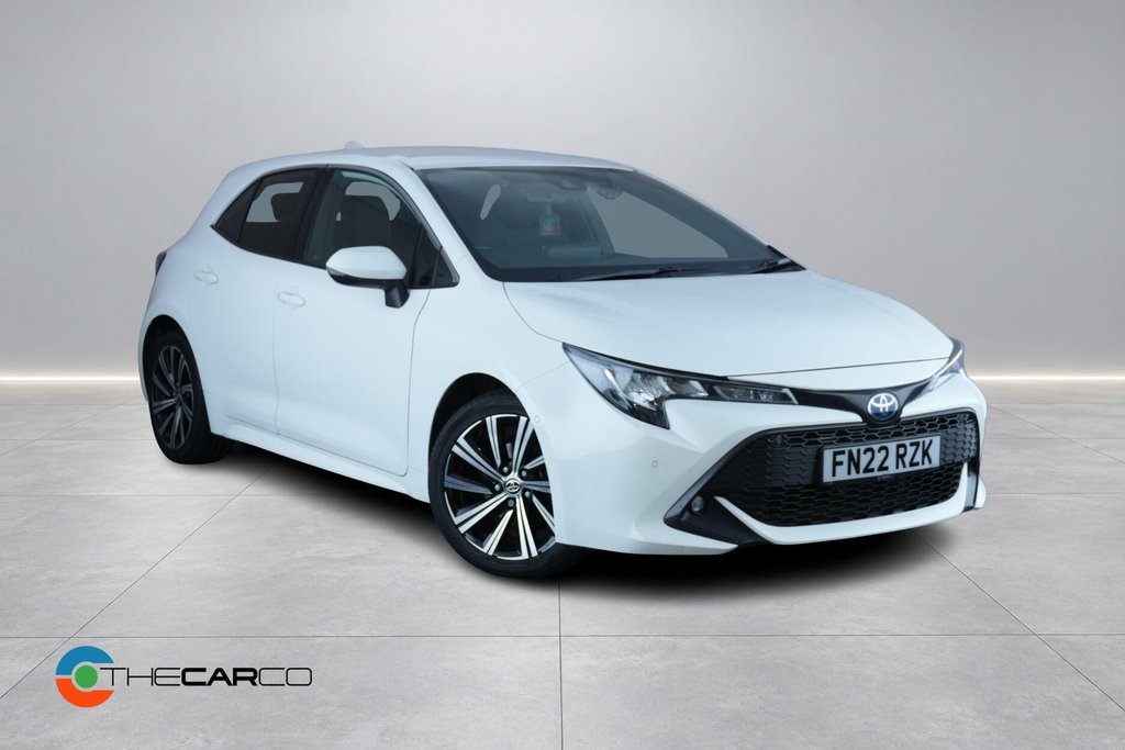 White 2022 Toyota Corolla Estate Front-wheel drive Automatic