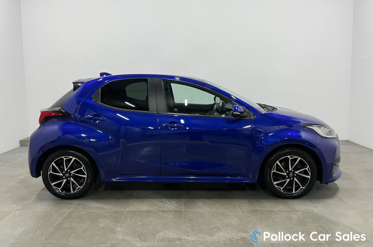 2023 TOYOTA YARIS 1.5 VVT-h Design Hatchback 5dr Petrol Hybrid E-CVT Euro 6 (s/s) (116 ps) Fu - vehicle photo 4 for sale on PureCar