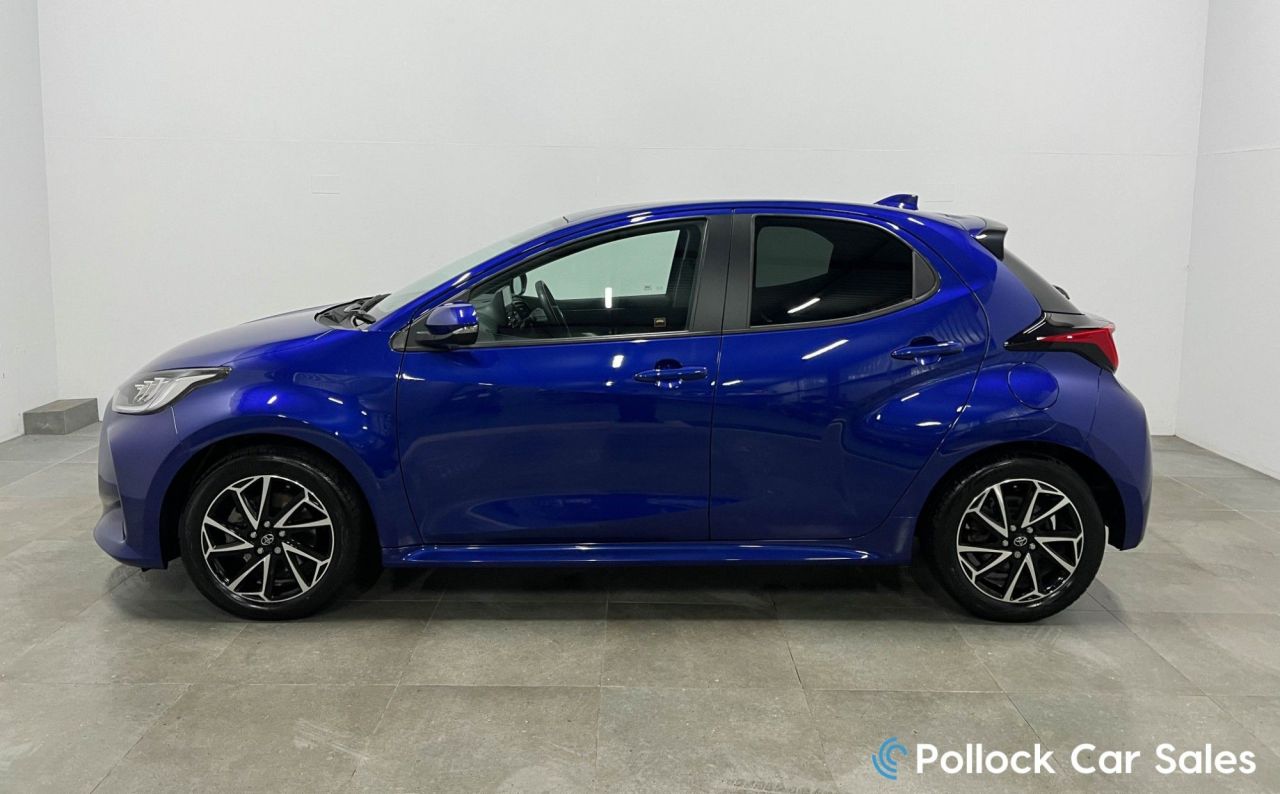 2023 TOYOTA YARIS 1.5 VVT-h Design Hatchback 5dr Petrol Hybrid E-CVT Euro 6 (s/s) (116 ps) Fu - vehicle photo 3 for sale on PureCar