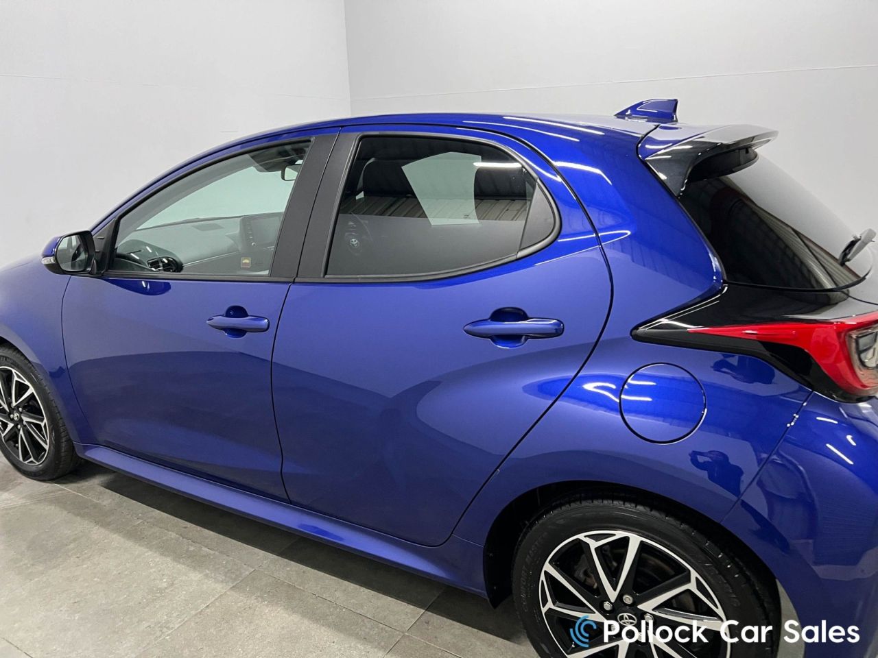 2023 TOYOTA YARIS 1.5 VVT-h Design Hatchback 5dr Petrol Hybrid E-CVT Euro 6 (s/s) (116 ps) Fu - vehicle photo 16 for sale on PureCar