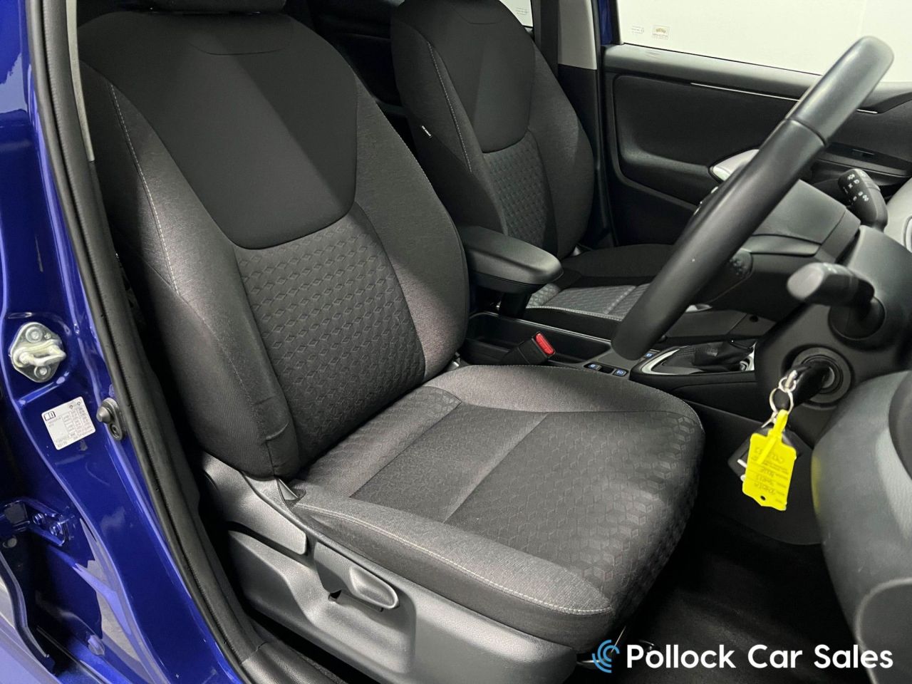 2023 TOYOTA YARIS 1.5 VVT-h Design Hatchback 5dr Petrol Hybrid E-CVT Euro 6 (s/s) (116 ps) Fu - vehicle photo 27 for sale on PureCar