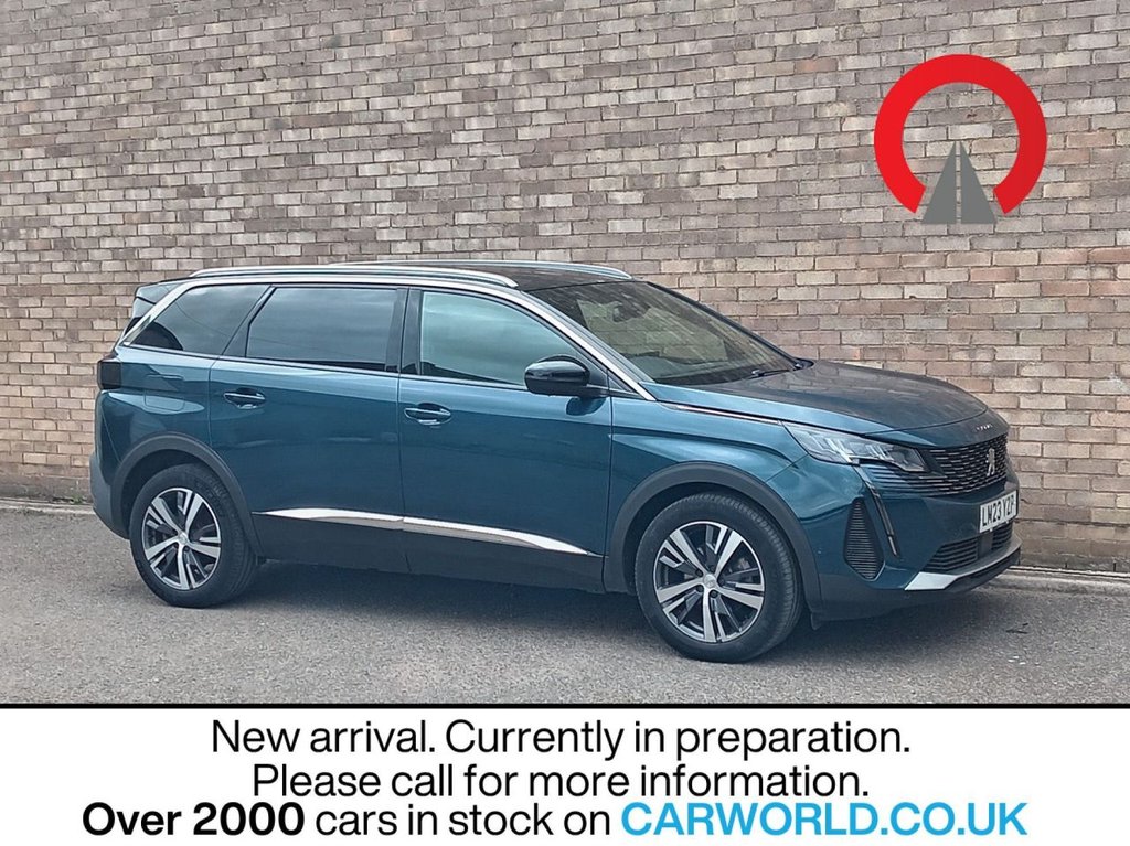 Blue 2023 Peugeot 5008 Estate Front-wheel drive Automatic