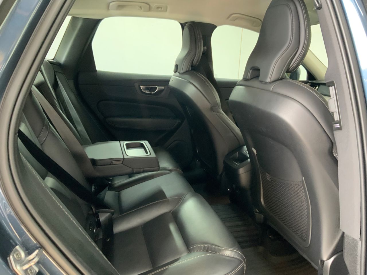 2021 VOLVO XC60 2.0 B5 MHEV Inscription SUV 5dr Petrol Hybrid Auto AWD Euro 6 (s/s) (250 ps - vehicle photo 15 for sale on PureCar