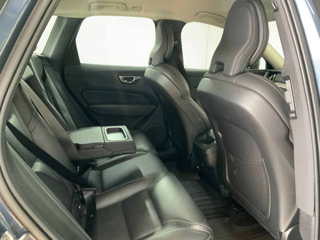 2021 VOLVO XC60 2.0 B5 MHEV Inscription SUV 5dr Petrol Hybrid Auto AWD Euro 6 (s/s) (250 ps - vehicle photo 17 for sale on PureCar