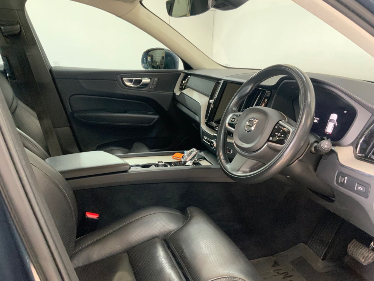 2021 VOLVO XC60 2.0 B5 MHEV Inscription SUV 5dr Petrol Hybrid Auto AWD Euro 6 (s/s) (250 ps - vehicle photo 18 for sale on PureCar