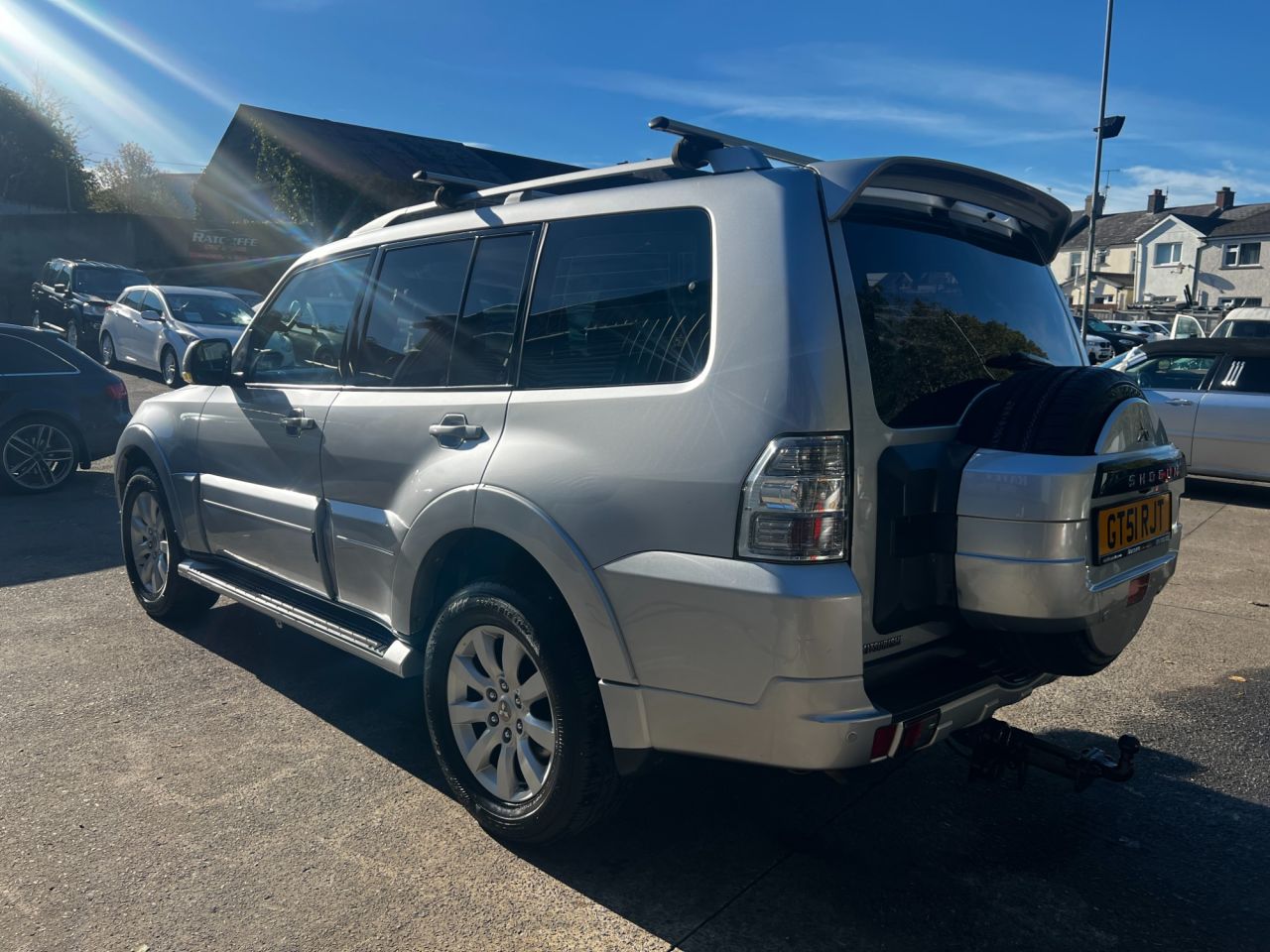 2011 MITSUBISHI SHOGUN 3.2 DI-DC Elegance SUV 5dr Diesel Auto 4WD Euro 5 LWB (197 ps) - vehicle photo 4 for sale on PureCar